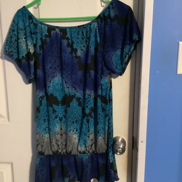 Women’s Susie Couture Top Size M - Picture 13 of 13